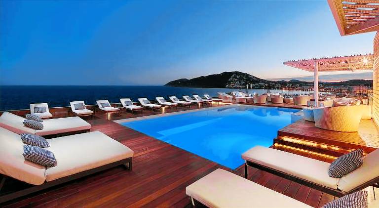 Aguas de Ibiza Grand Luxe Hotel — photo 3