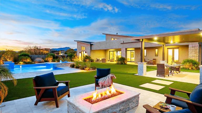 House  Pinnacle Peak