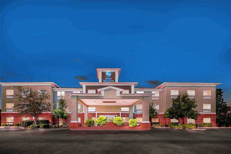 Best Western Presidential Hotel & Suites in Pine Bluff, AR