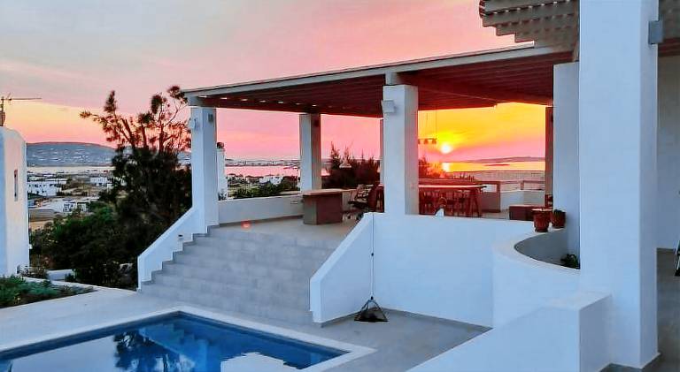 Villa with terrace, private pool & barbecue — photo 3