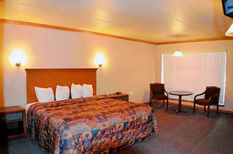 Motel  Lake Delton