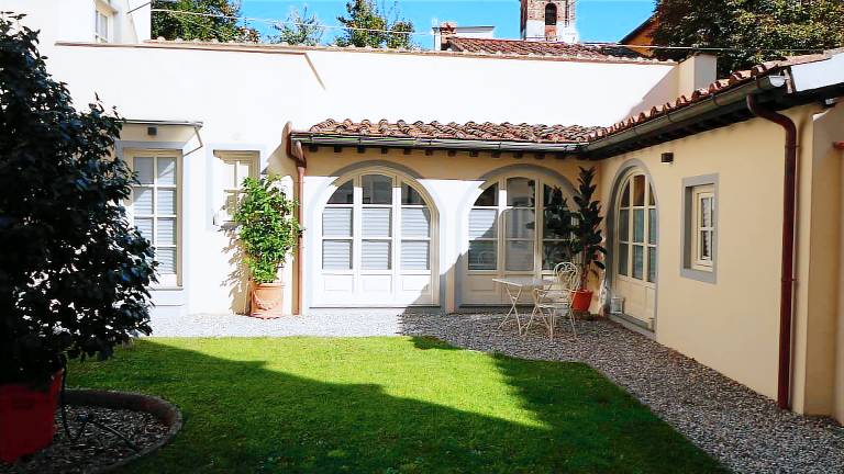 Lucca center Roman Walls Design and Cosy apartment