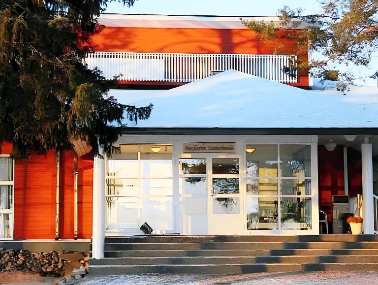 Yllas Lake Hotel in Kolari
