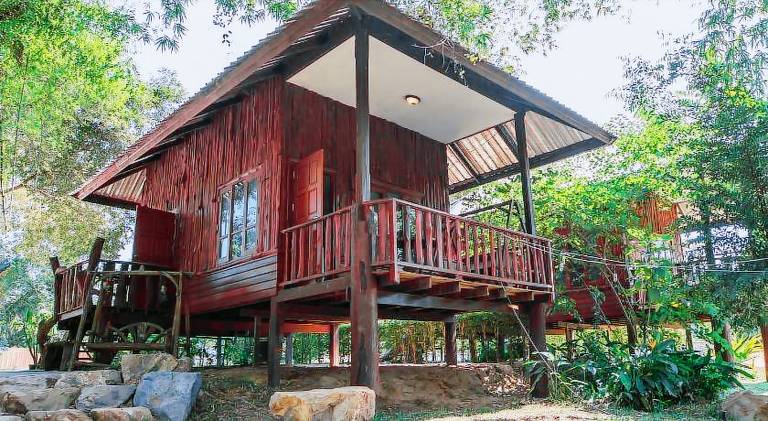บ้านสวนสบายใจ รีสอร์ท เพชรบุรี in Phetchaburi