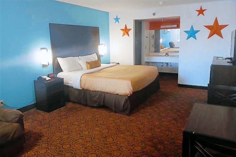 Motel  Hollister