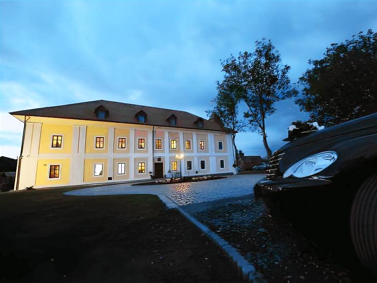 Bed and breakfast  Ogra