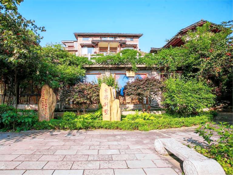 Yangshuo Riverside Retreat Hotel in Guilin