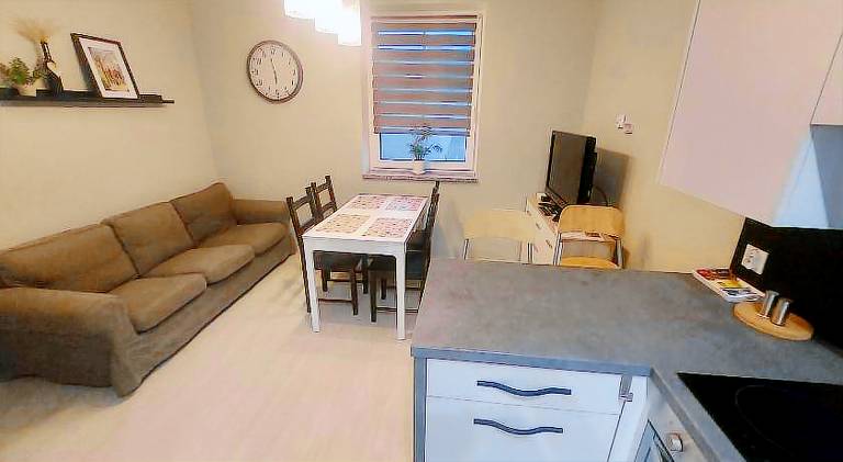 Rental apartment with 2 rooms for 6 persons in Opole