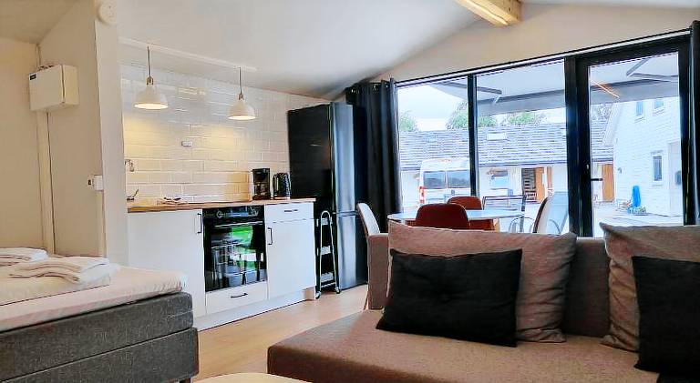 Holiday apartment with barbecue, garden & patio — photo 2