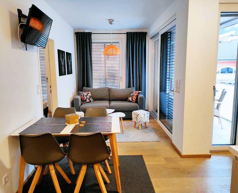 Appartement Fewo fl k w Wasser 1 Schlafraum
