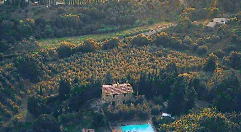 House with yard, terrace & private pool | Suitable for remote work in Montalcino