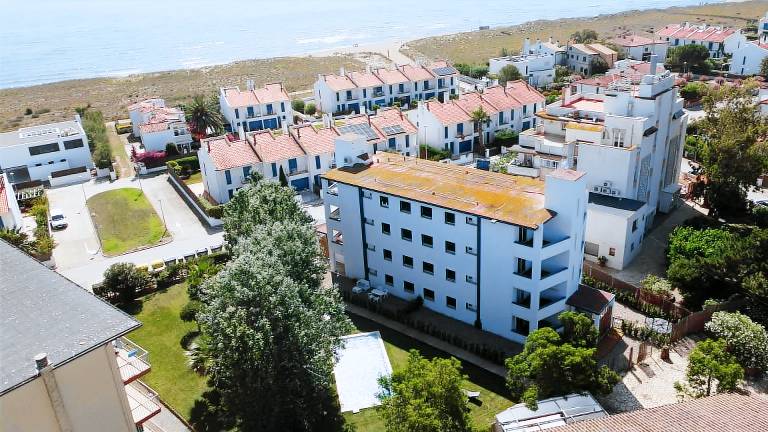 Apartment with garden, terrace & pool | Next to the beach | Pets allowed — photo 4