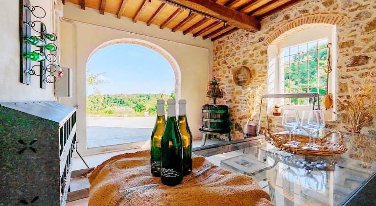 Farm with pool, patio & grill | Pets are welcome — photo 4