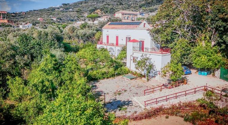Rental apartment with garden in Massa Lubrense