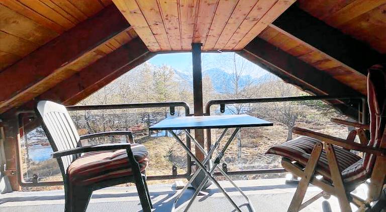 Holiday apartment with terrace, barbeque & yard — photo 3