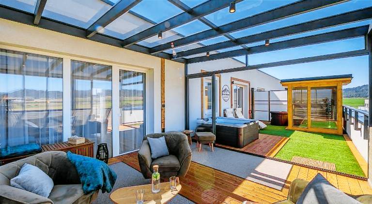 Charming apartment with hot tub | Dogs allowed — photo 4