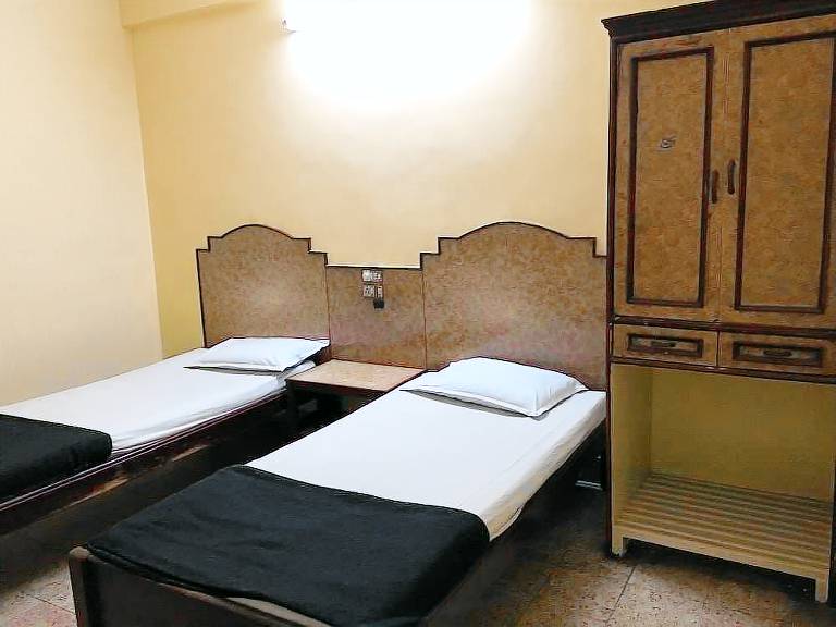 Accommodation Judges Colony