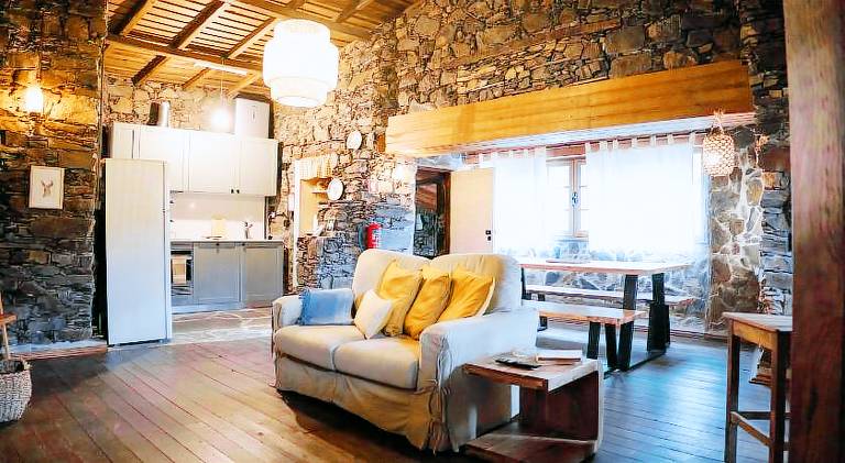 Vacation home with patio | Pet-friendly in Coimbra