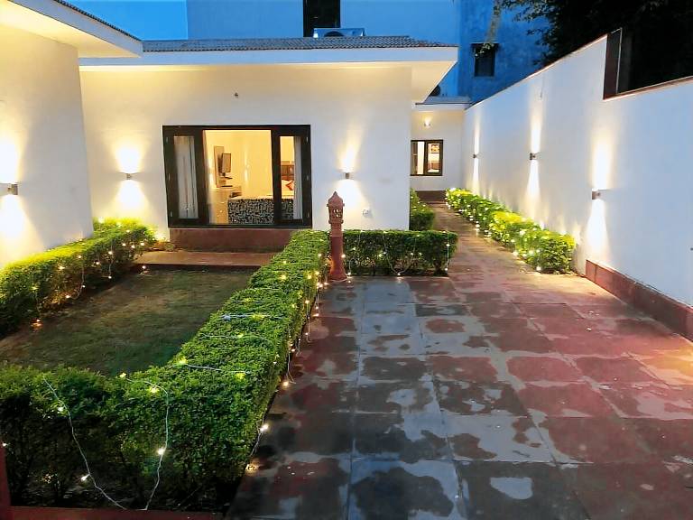 Charming villa with garden | Good for workation | Dogs allowed in New Delhi