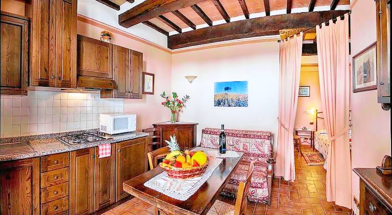 Family-friendly vacation home with garden, terrace & jacuzzi | Pets are welcome — photo 4
