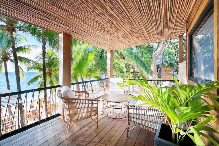 Resort West Bay