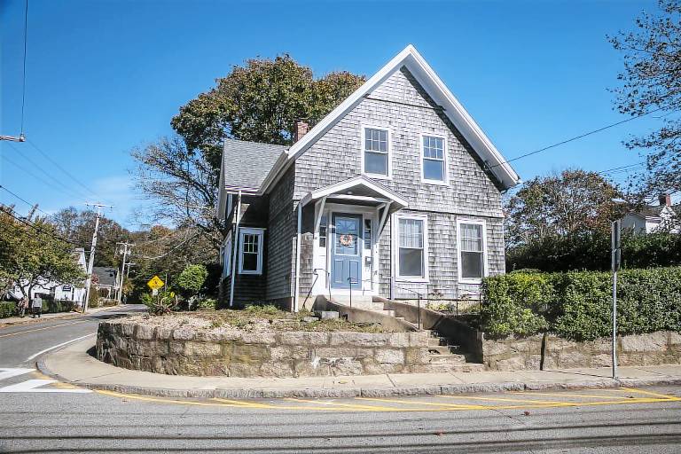 House Woods Hole
