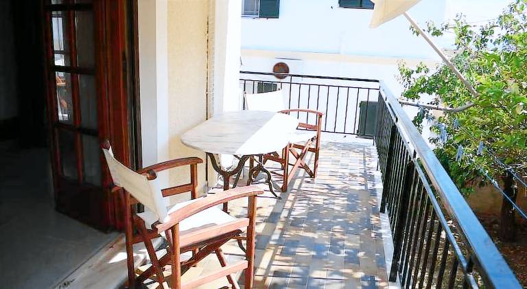 Rental apartment with garden & terrace — photo 5