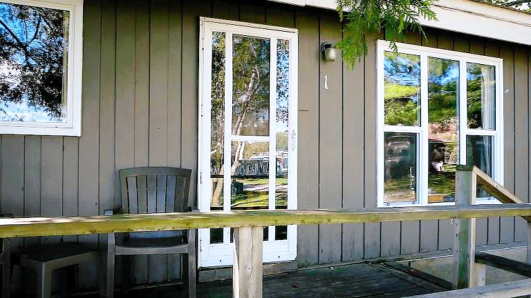 Cabin Port Severn