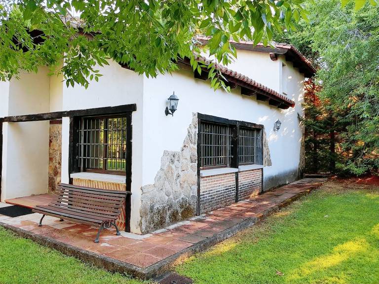 Casa rural  Guisando