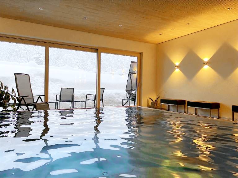 Family-oriented rental apartment with pool, sauna & hot tub | Dogs allowed — photo 4