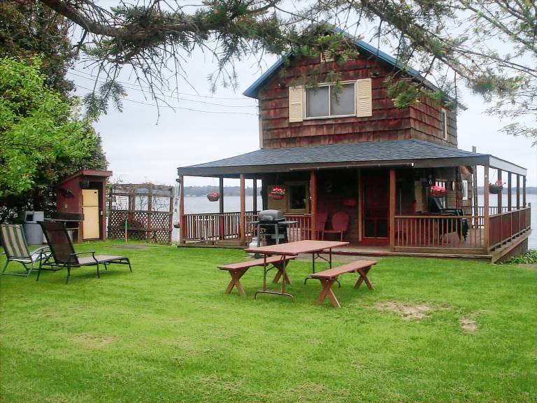 Cabin  Cayuga