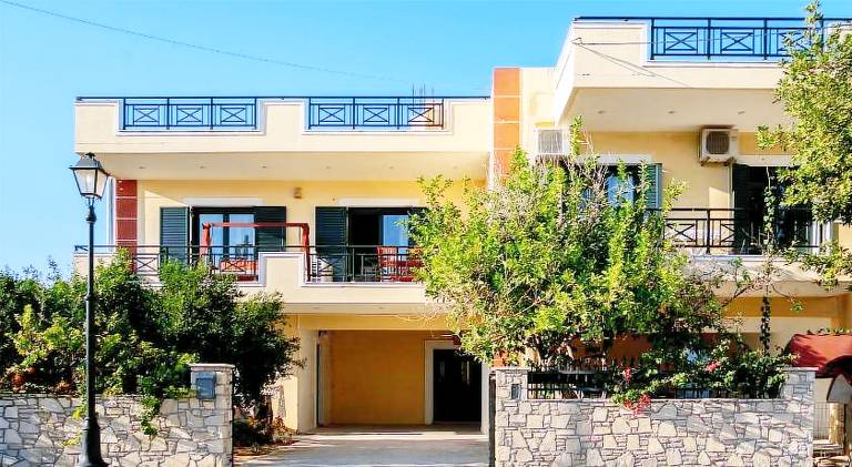 Beautiful villa with yard | Good for workation | Dogs allowed — photo 4