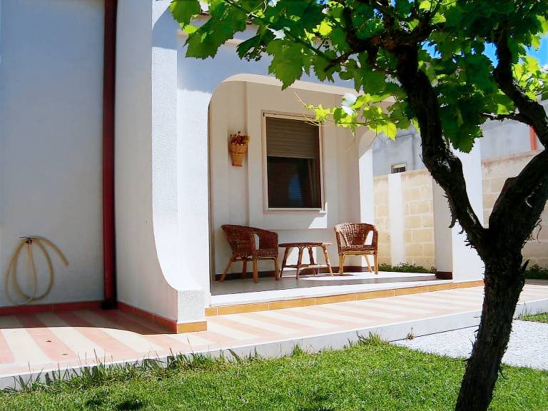 Villa with private pool, garden & terrace — photo 4