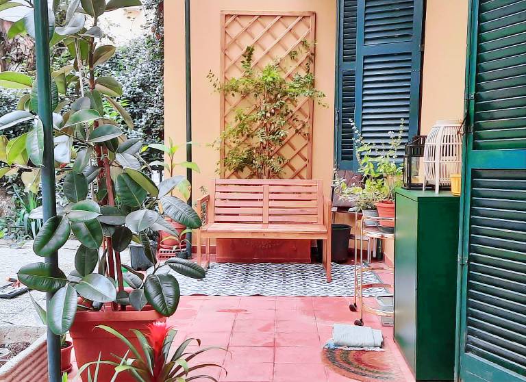 Room with Courtyard Garden near Vatican