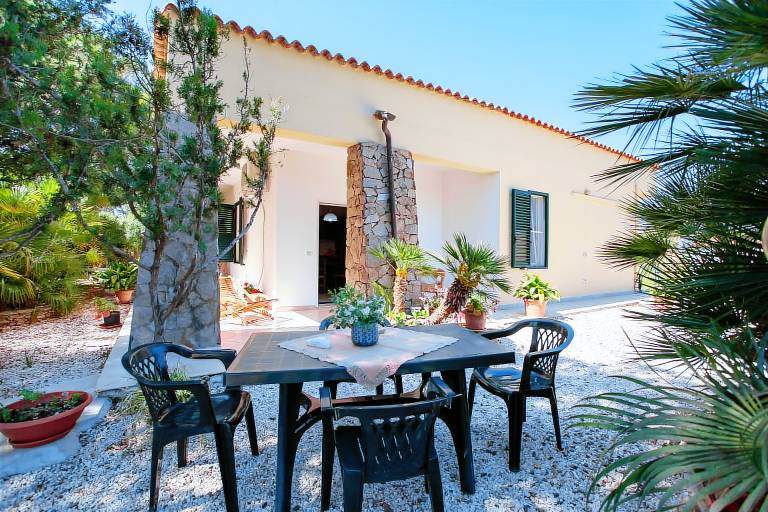 Pet-Friendly Holiday Home 'Casa Maria' close to the Beach — photo 2