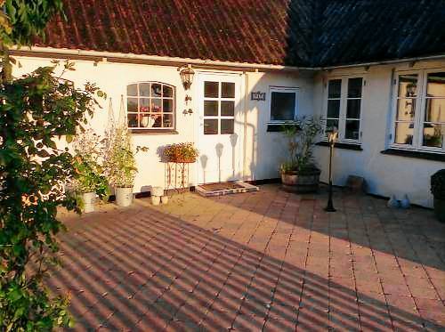 Bed & Breakfast  Odense SØ