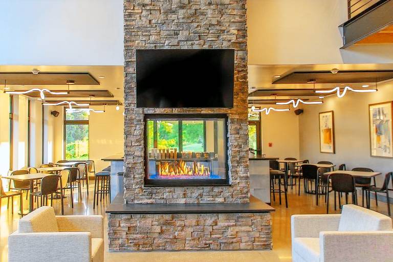 Watershed Hotel — photo 4