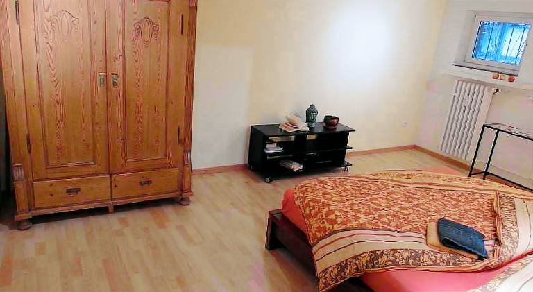 Apartment with 2 rooms for 5 persons in Neu-Isenburg