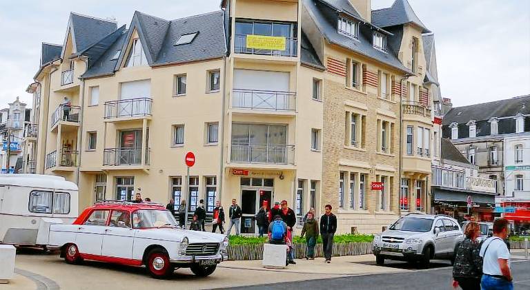 Holiday apartment with 2 rooms for 6 persons in Montreuil