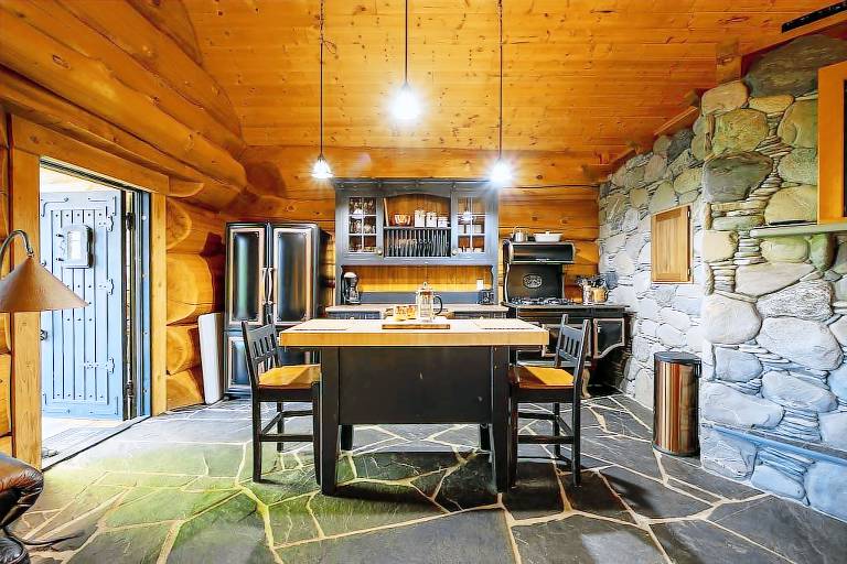 Cabin Ucluelet