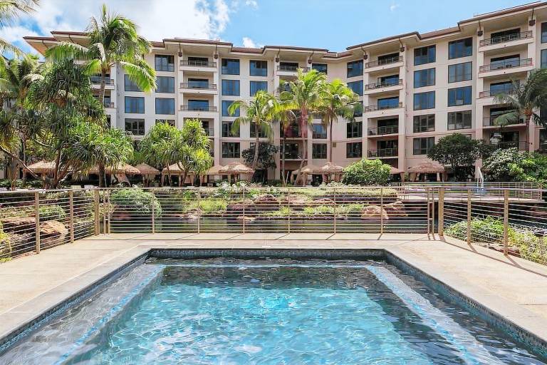 Resort  Kahana