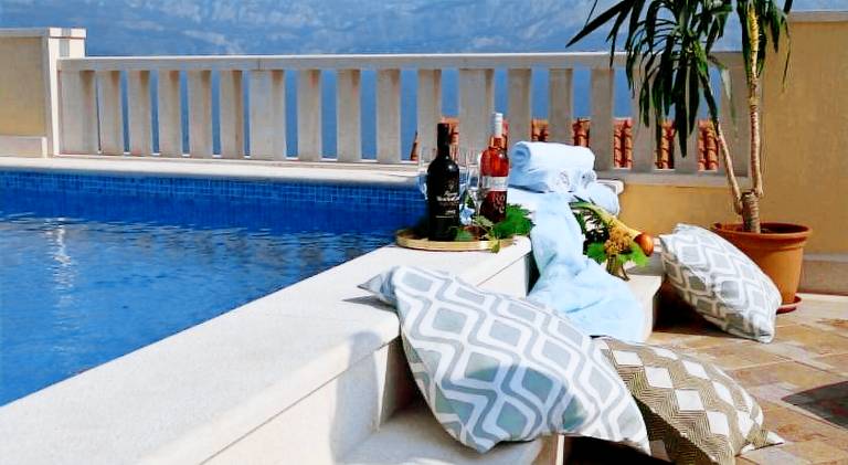 Wonderful house with pool | Dogs allowed in Postira