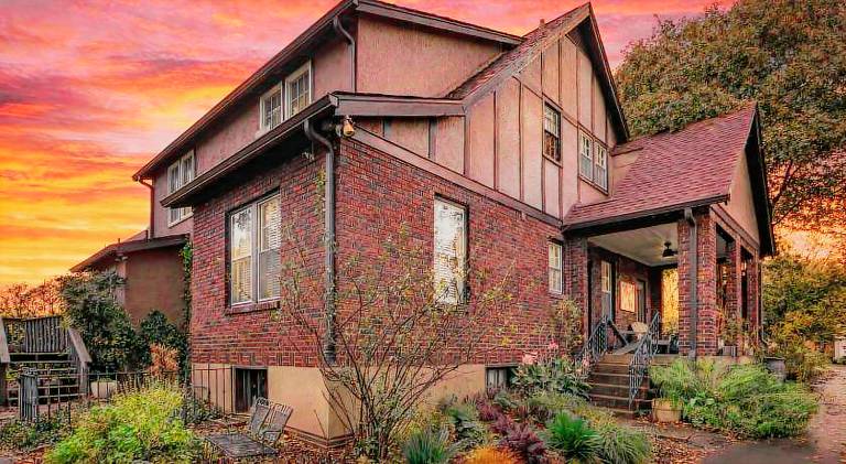 Big vacation home | Dogs allowed in Nashville, TN