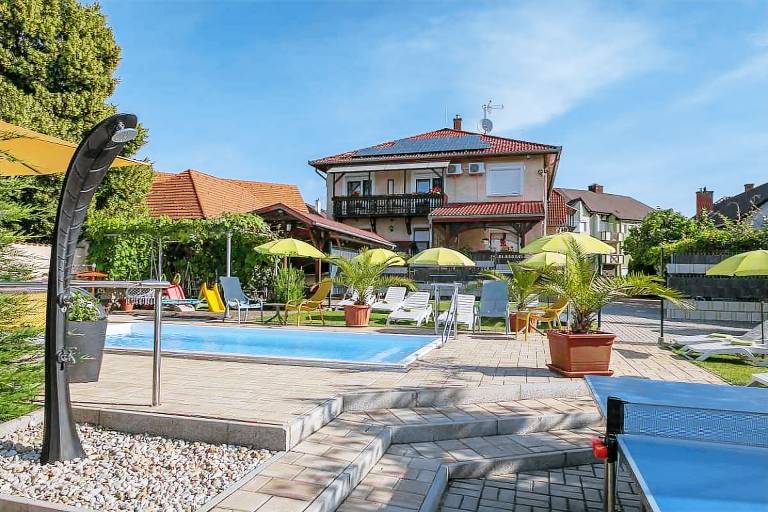 Privát szoba  Alsópáhok
