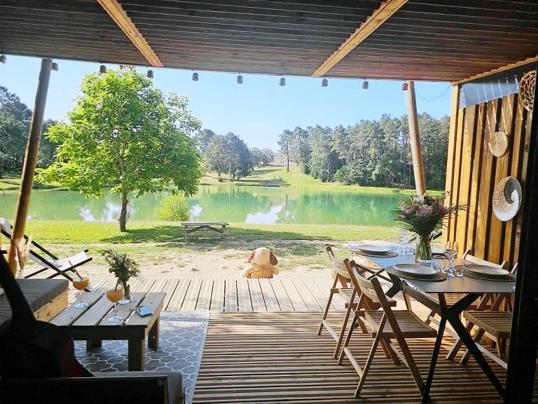 Family-oriented lovely chalet with patio, pool & grill | Pet-friendly — photo 3