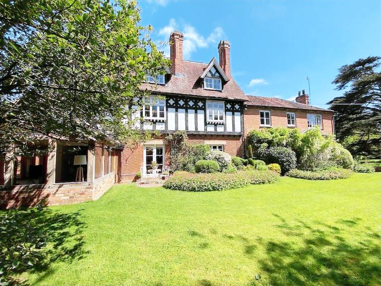 Cottage  Mathon
