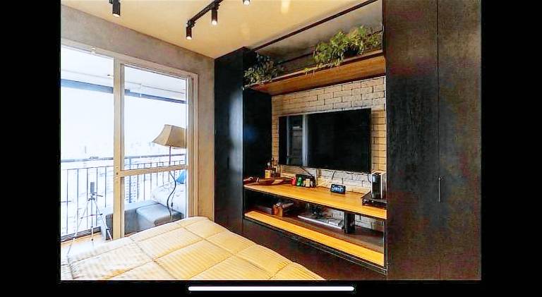 Rental apartment with barbeque, patio & pool — photo 2