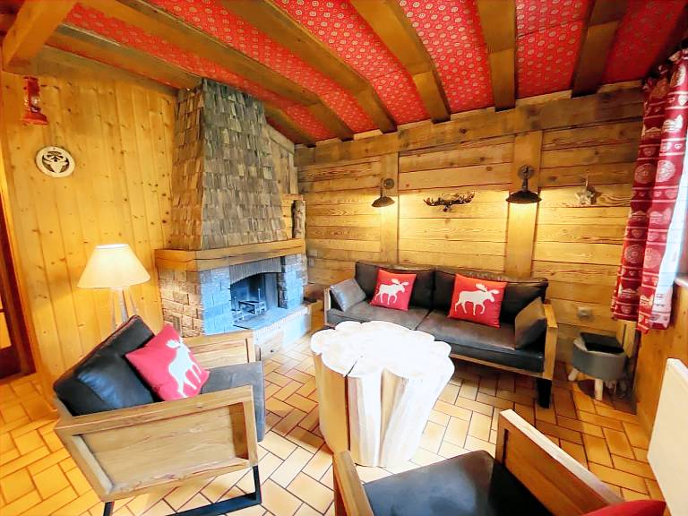 LE TRAPPEUR Chalet en bois vue montagne — photo 2