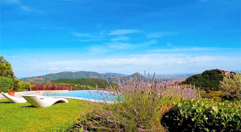 House with pool in Montecatini Terme