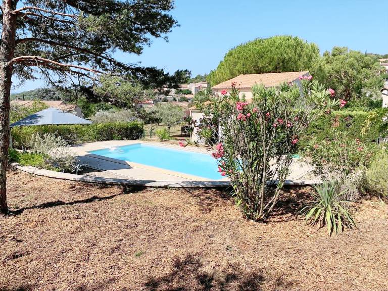Maison de vacances  Pradons